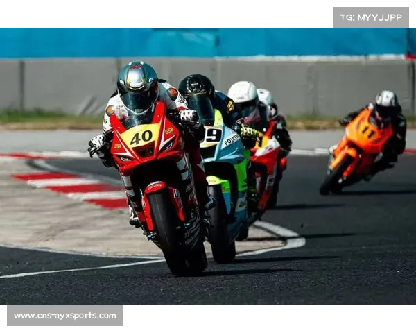 西部100赛道发布高温预警 选手将迎接40℃极限挑战 西部100赛道发布高温预警 选手将迎接40℃极限挑战